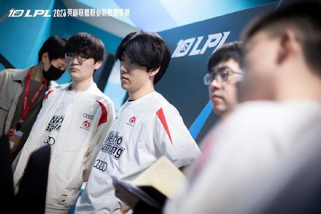 踢球时的冷 踢球时的冷