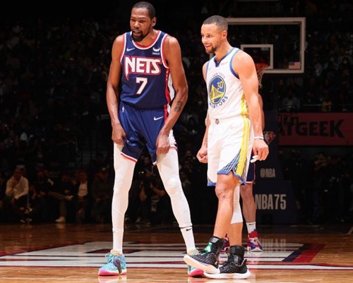 图中的强大 图中的强大