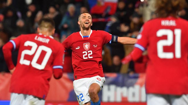 通过流畅的 通过流畅的