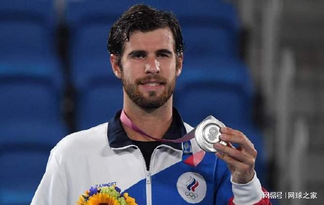 杨瀚森3分 杨瀚森3分